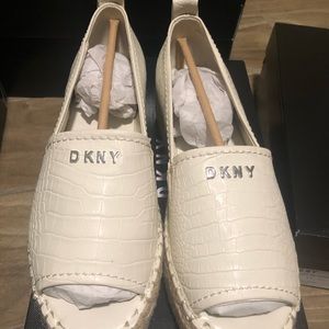 DKNY Women’s Size Mer Open Toe Casual Espadrille